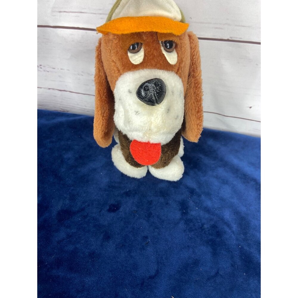 Vintage Rare Wallace Berrie Soft Toy Plush Hound Dog with Cap‎